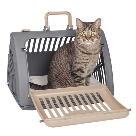 Other - NEW‼️SportPet Foldable Travel Carrier with A Bed